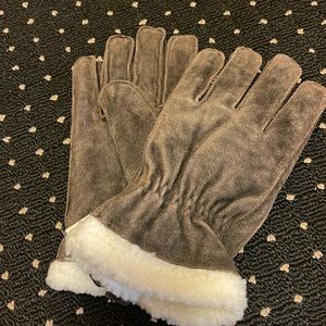 Wilsons Large Men’s fleece lined brown gloves, brand new with tags